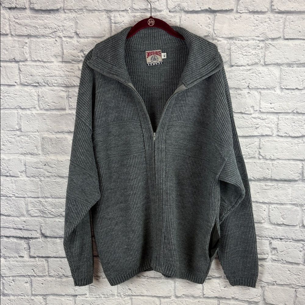 Sweater House Men's Gray Zip-Up Sweater Size XL